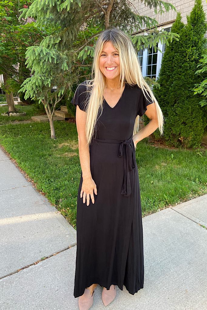 Stunning Black Waist Tie Maxi Dress