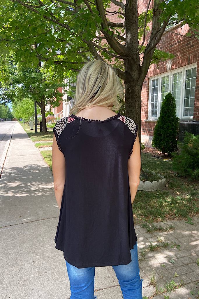Animal Mesh Printed Contrast Swing Tunic Top