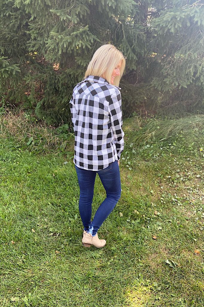 Open Road Breeze Plaid Shirts- Ivory/Black