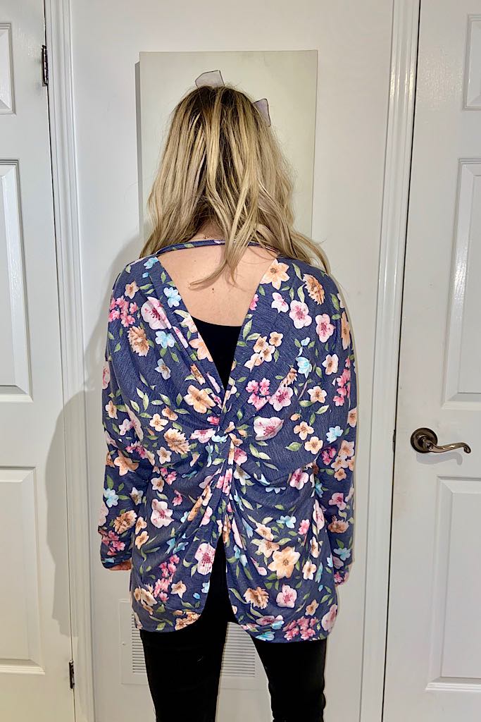 Pretty In Florals Twist Back Top-Promo Item This Week