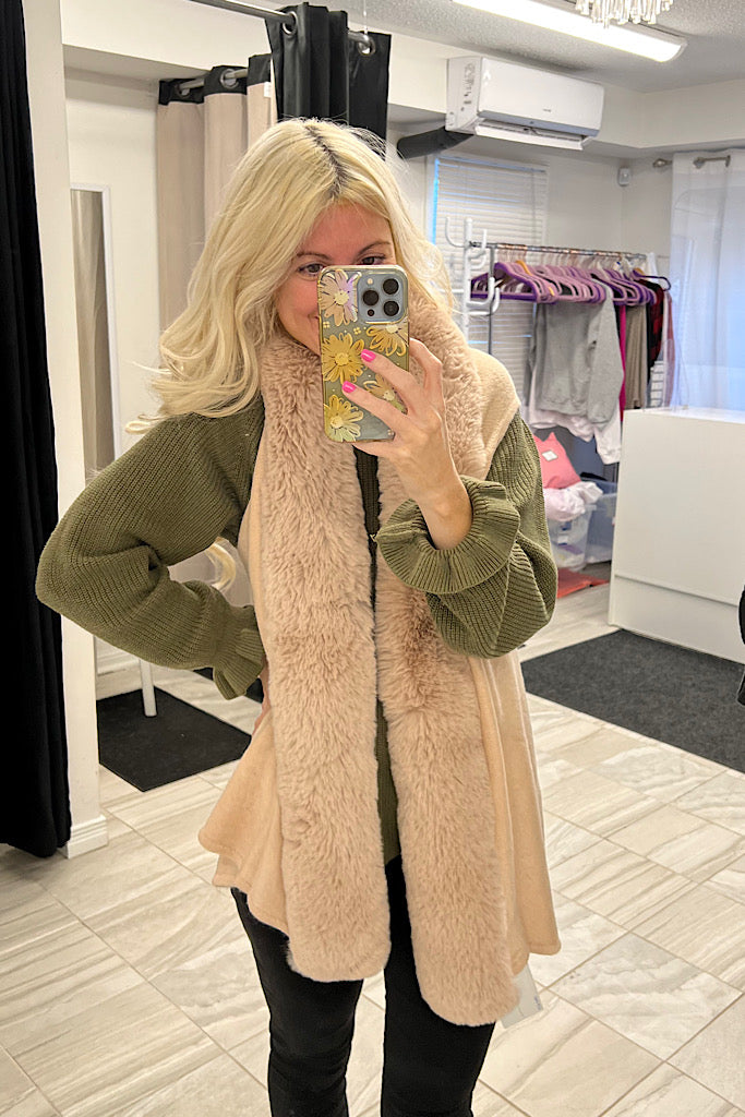 Terra Faux Fur Vest - Light Blush