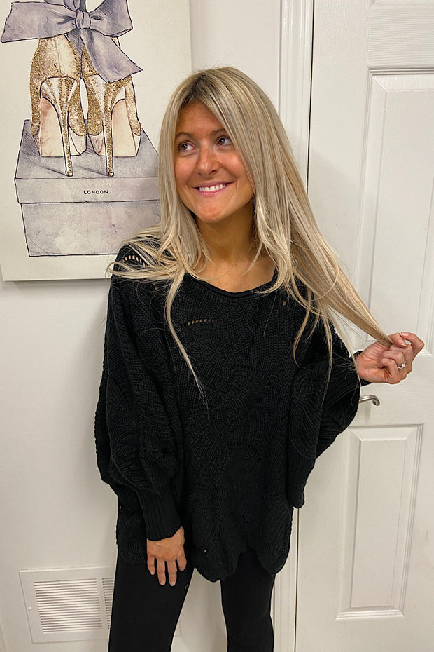 Chunky Batwing Knit Scallop Hem Sweater-Black
