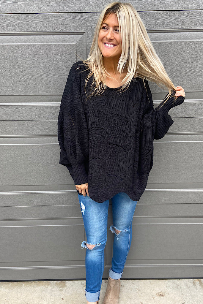 Chunky Batwing Knit Scallop Hem Sweater-Black