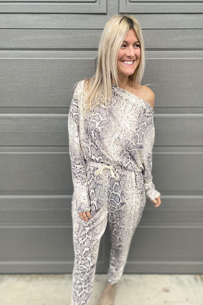 Stunning Off One Shoulder Snakeskin Jumpsuit